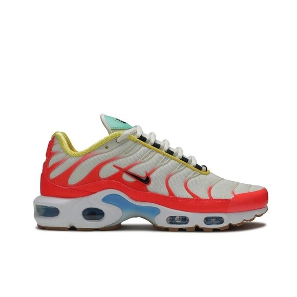 Nike Air Max Plus TN Legend of Her Sneakers Women's Sz 9.5 CU4919-100 2019 - Picture 1 of 16
